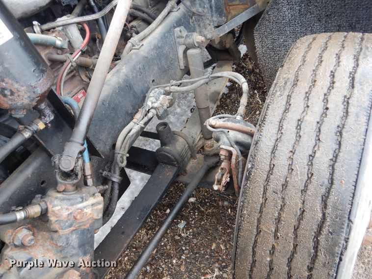 image for item GW9577 1995 Freightliner FLD semi truck