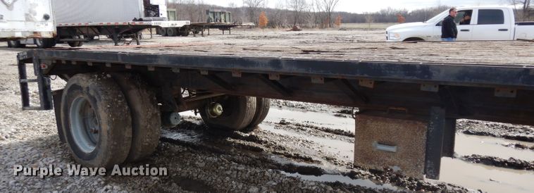 image for item GX9967 1991 Stoughton AVW345SWEDGE flatbed trailer