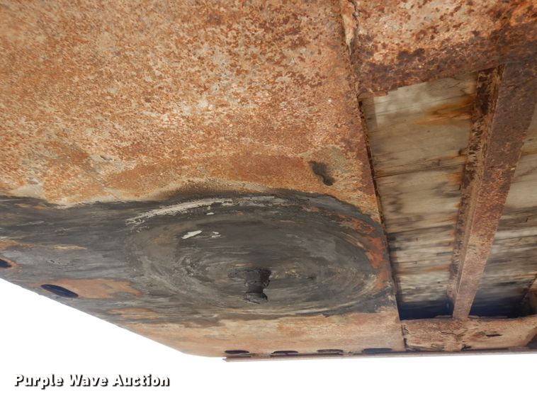 image for item GX9967 1991 Stoughton AVW345SWEDGE flatbed trailer