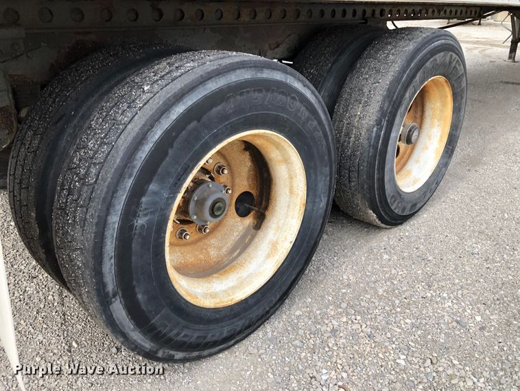 image for item H1320 1996 Wabash dry van trailer