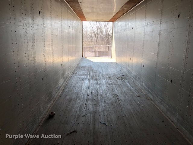 image for item H1322 1996 Wabash dry van trailer