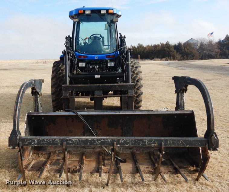 image for item DJ3009 2006 New Holland TV145 bi-directional 4WD tractor