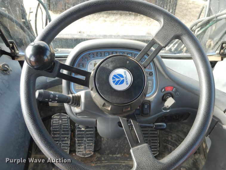 image for item DJ3009 2006 New Holland TV145 bi-directional 4WD tractor