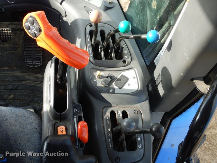 image for item DJ3009 2006 New Holland TV145 bi-directional 4WD tractor