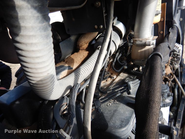 image for item DJ3009 2006 New Holland TV145 bi-directional 4WD tractor