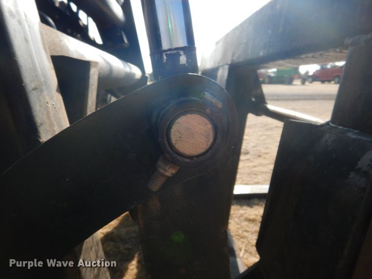 image for item DJ3009 2006 New Holland TV145 bi-directional 4WD tractor