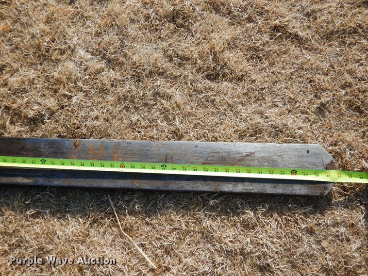 image for item DJ3009 2006 New Holland TV145 bi-directional 4WD tractor