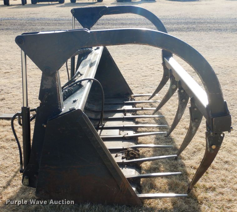 image for item DJ3009 2006 New Holland TV145 bi-directional 4WD tractor