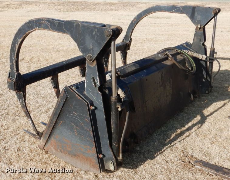 image for item DJ3009 2006 New Holland TV145 bi-directional 4WD tractor