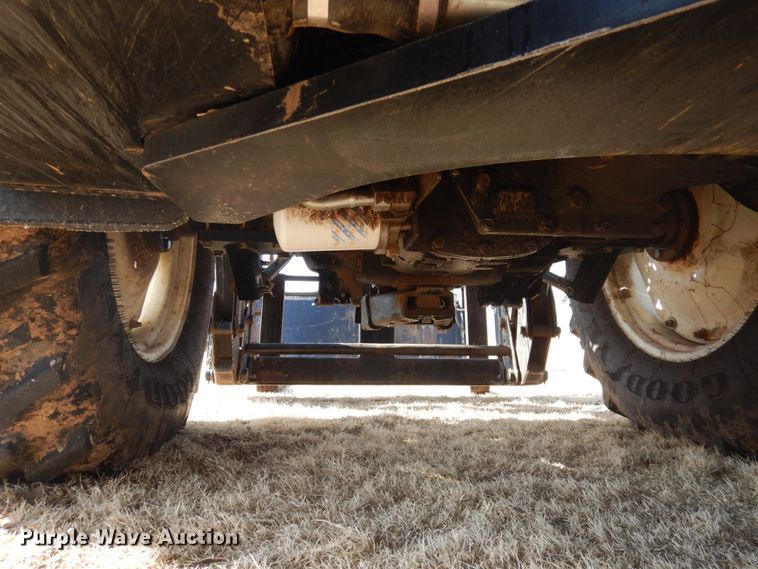 image for item DJ3009 2006 New Holland TV145 bi-directional 4WD tractor