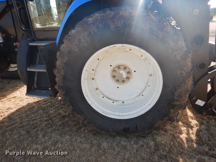 image for item DJ3009 2006 New Holland TV145 bi-directional 4WD tractor