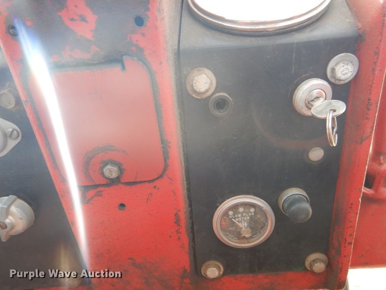 image for item DJ3012 International Farmall 656 tractor