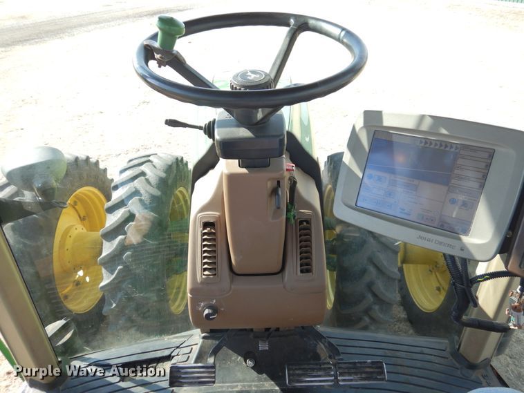 image for item DJ3013 2002 John Deere 8520 MFWD tractor