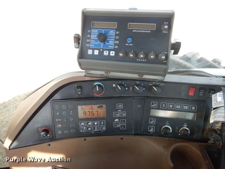 image for item DJ3013 2002 John Deere 8520 MFWD tractor