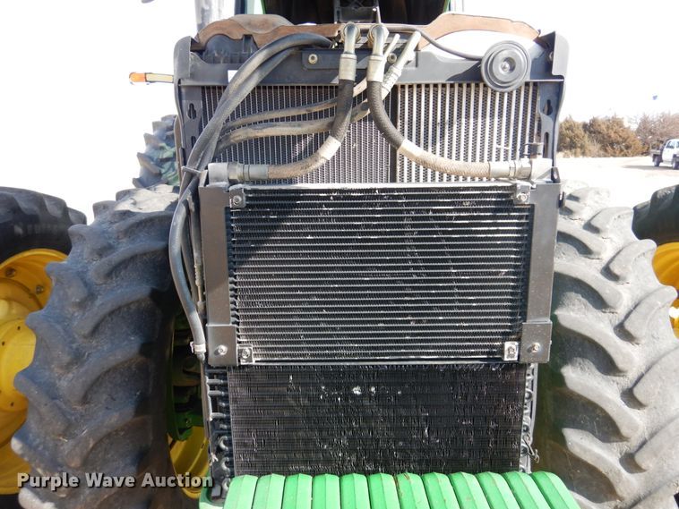 image for item DJ3013 2002 John Deere 8520 MFWD tractor