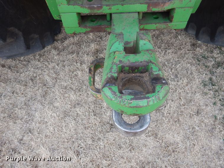 image for item DJ3013 2002 John Deere 8520 MFWD tractor