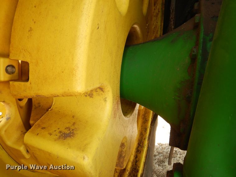 image for item DJ3013 2002 John Deere 8520 MFWD tractor