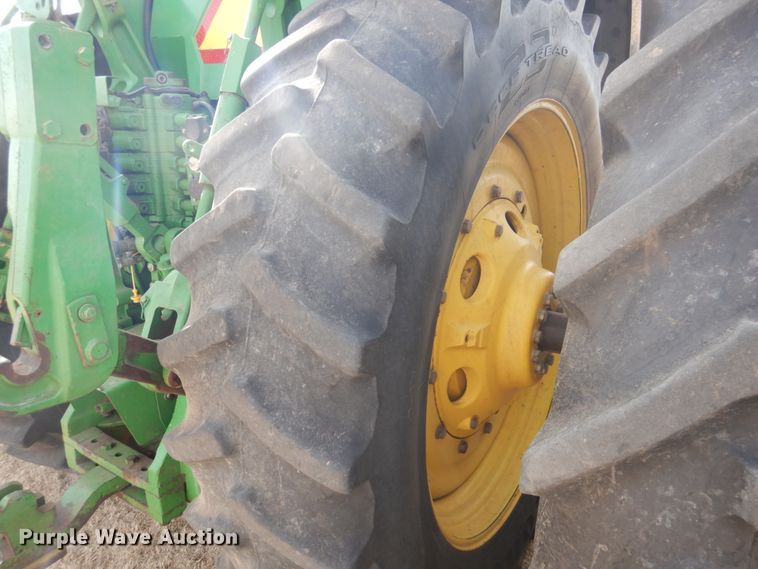 image for item DJ3013 2002 John Deere 8520 MFWD tractor