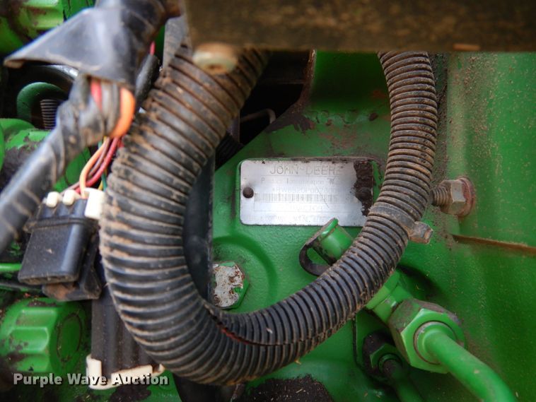 image for item DJ3013 2002 John Deere 8520 MFWD tractor