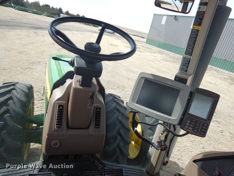 image for item DJ3015 2005 John Deere 8520 MFWD tractor