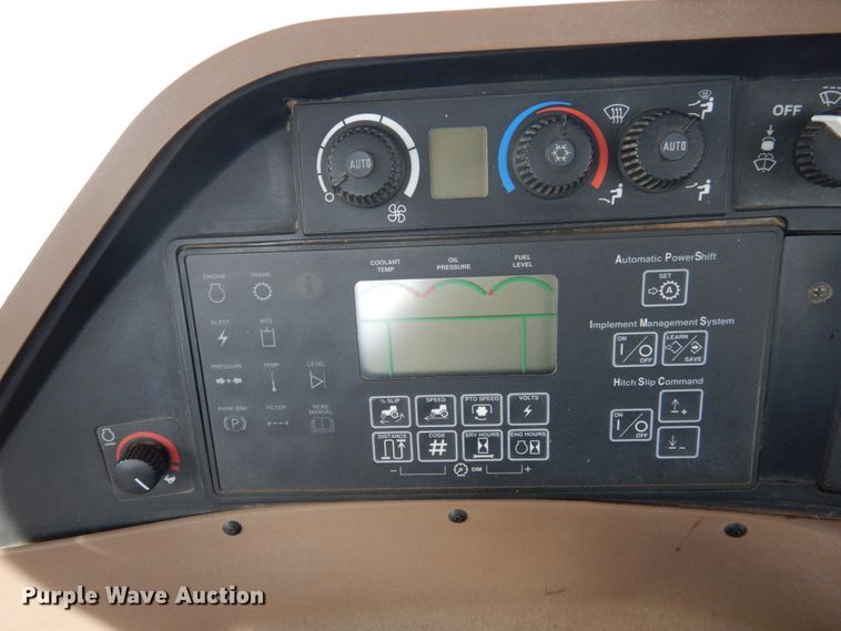 image for item DJ3015 2005 John Deere 8520 MFWD tractor