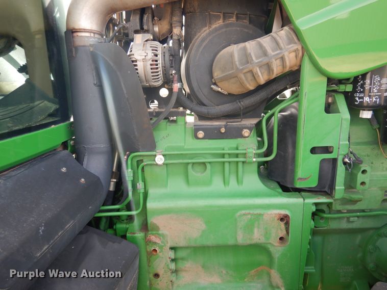 image for item DJ3015 2005 John Deere 8520 MFWD tractor