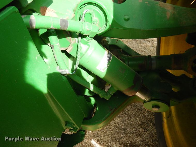 image for item DJ3015 2005 John Deere 8520 MFWD tractor