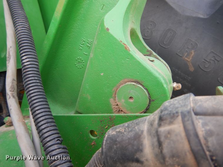 image for item DJ3015 2005 John Deere 8520 MFWD tractor