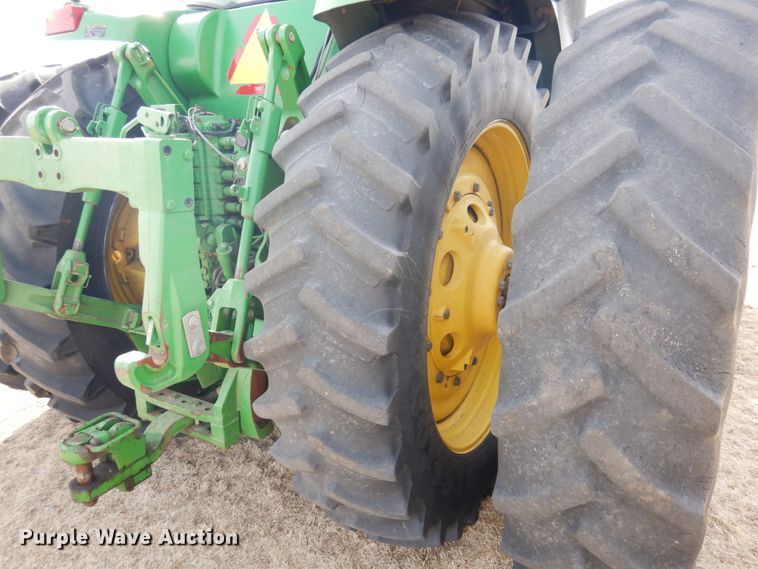 image for item DJ3015 2005 John Deere 8520 MFWD tractor