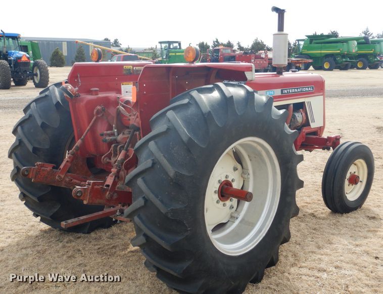 image for item DJ3017 1975 International 674 tractor