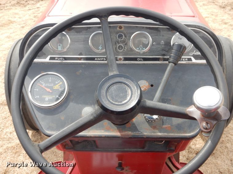 image for item DJ3017 1975 International 674 tractor