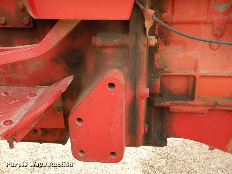image for item DJ3017 1975 International 674 tractor