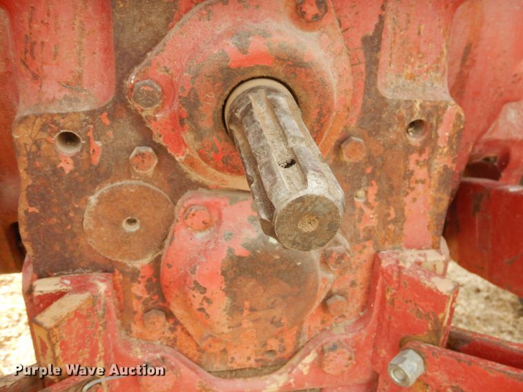 image for item DJ3017 1975 International 674 tractor