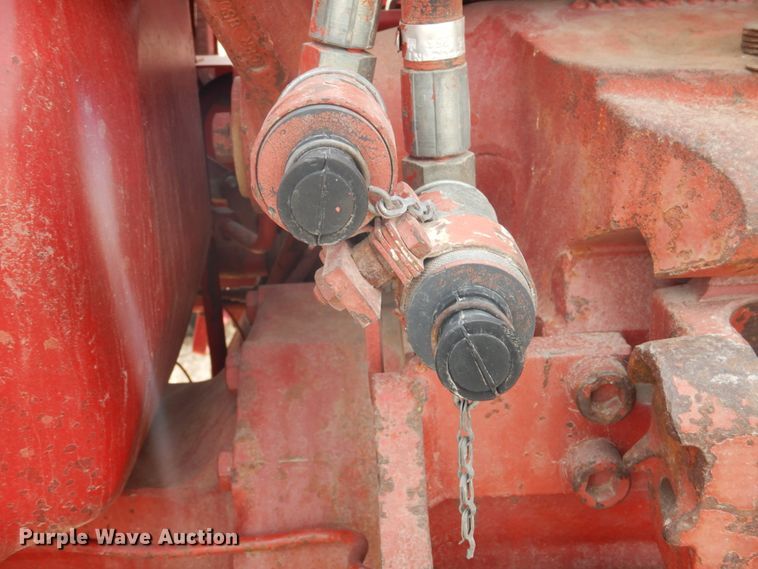 image for item DJ3017 1975 International 674 tractor