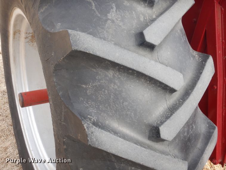 image for item DJ3017 1975 International 674 tractor