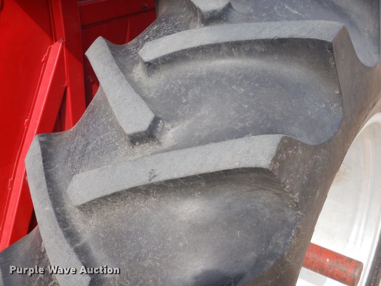 image for item DJ3017 1975 International 674 tractor