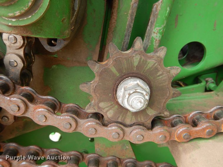 image for item DJ3018 2011 John Deere 568 round baler