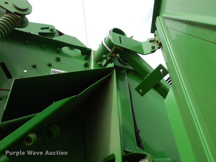 image for item DJ3018 2011 John Deere 568 round baler