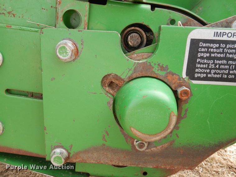 image for item DJ3018 2011 John Deere 568 round baler