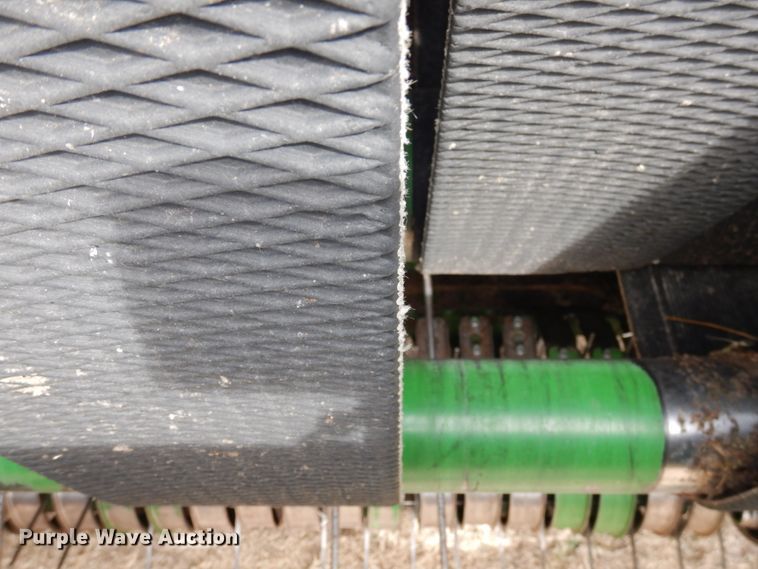 image for item DJ3018 2011 John Deere 568 round baler