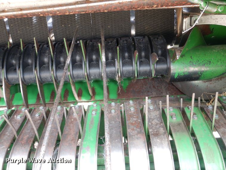 image for item DJ3018 2011 John Deere 568 round baler