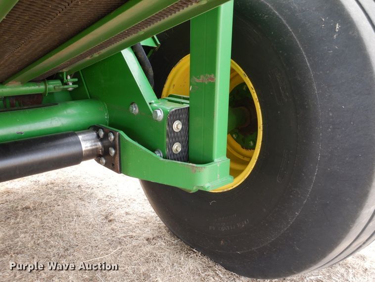 image for item DJ3018 2011 John Deere 568 round baler