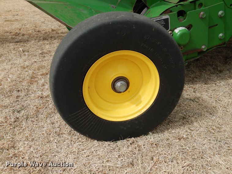 image for item DJ3018 2011 John Deere 568 round baler