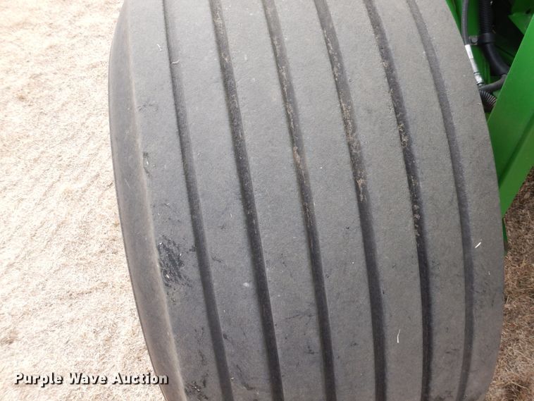 image for item DJ3018 2011 John Deere 568 round baler