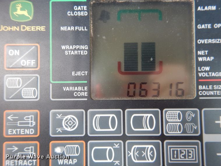 image for item DJ3018 2011 John Deere 568 round baler