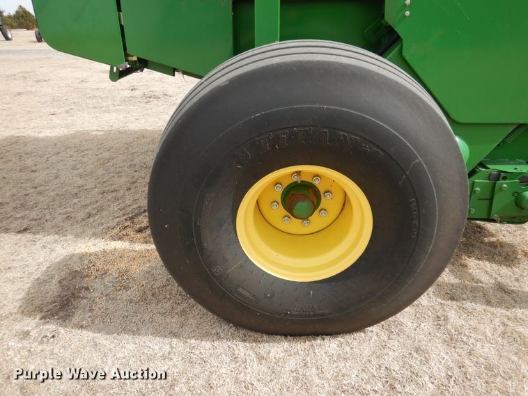image for item DJ3019 2013 John Deere 569 Mega Wide Plus round baler