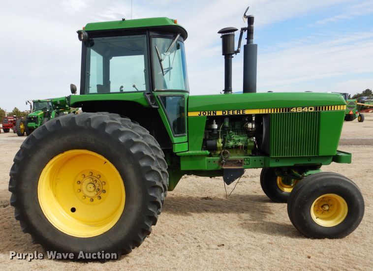 image for item DJ3020 1982 John Deere 4640 tractor