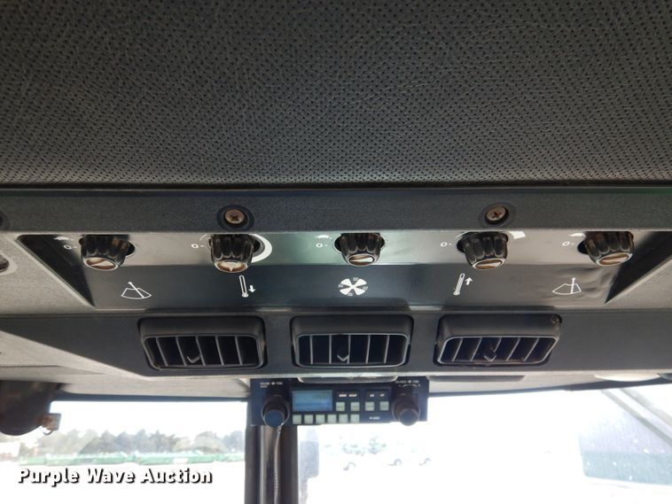 image for item DJ3020 1982 John Deere 4640 tractor