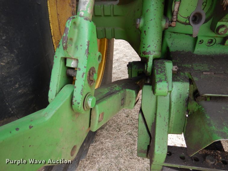 image for item DJ3020 1982 John Deere 4640 tractor