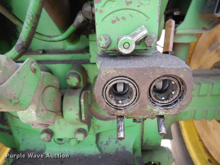 image for item DJ3020 1982 John Deere 4640 tractor